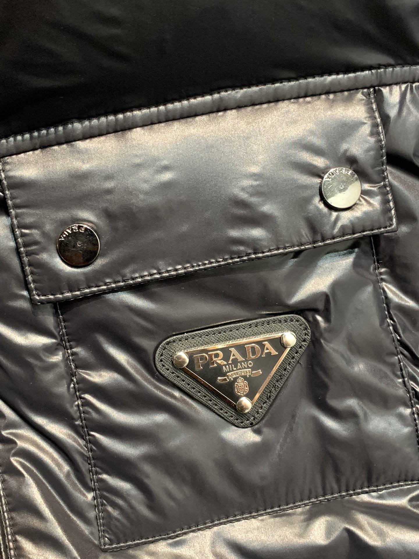 Pra*a turtleneck down vest