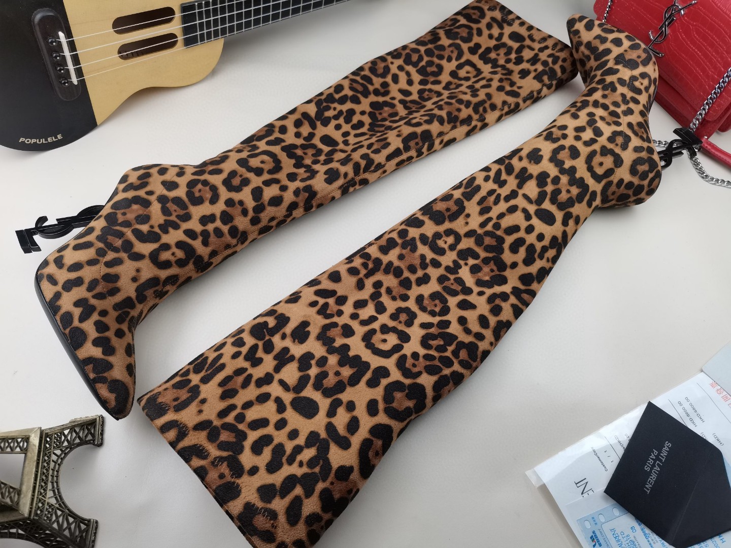 Y51 classic letter metal heel 22-inch boots, elastic boots Heel height: 10.5CM Size: 35-42 (41.42 custom-made, no return or exchange)