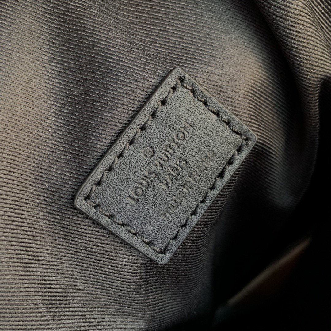 L0vis Vvtt0n Dean Bag