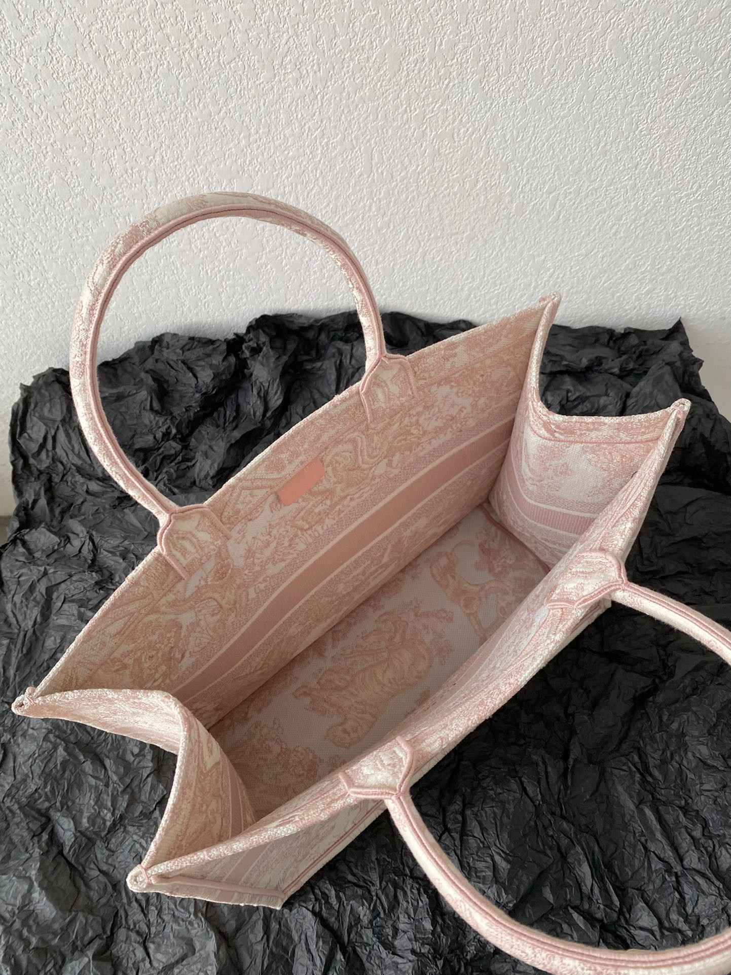 Large D10r Book Tote