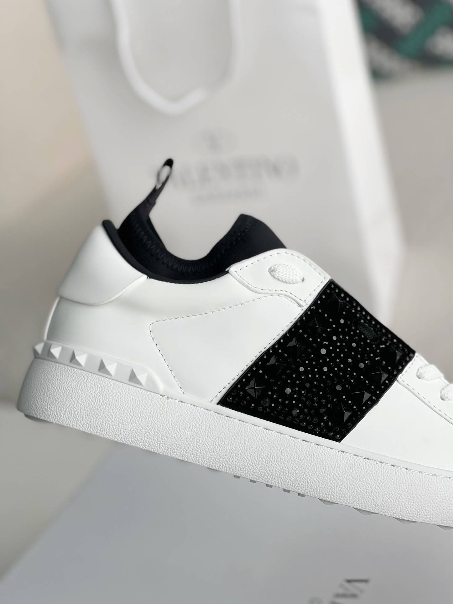 Va1e*ntin0 One Stud Sneakers