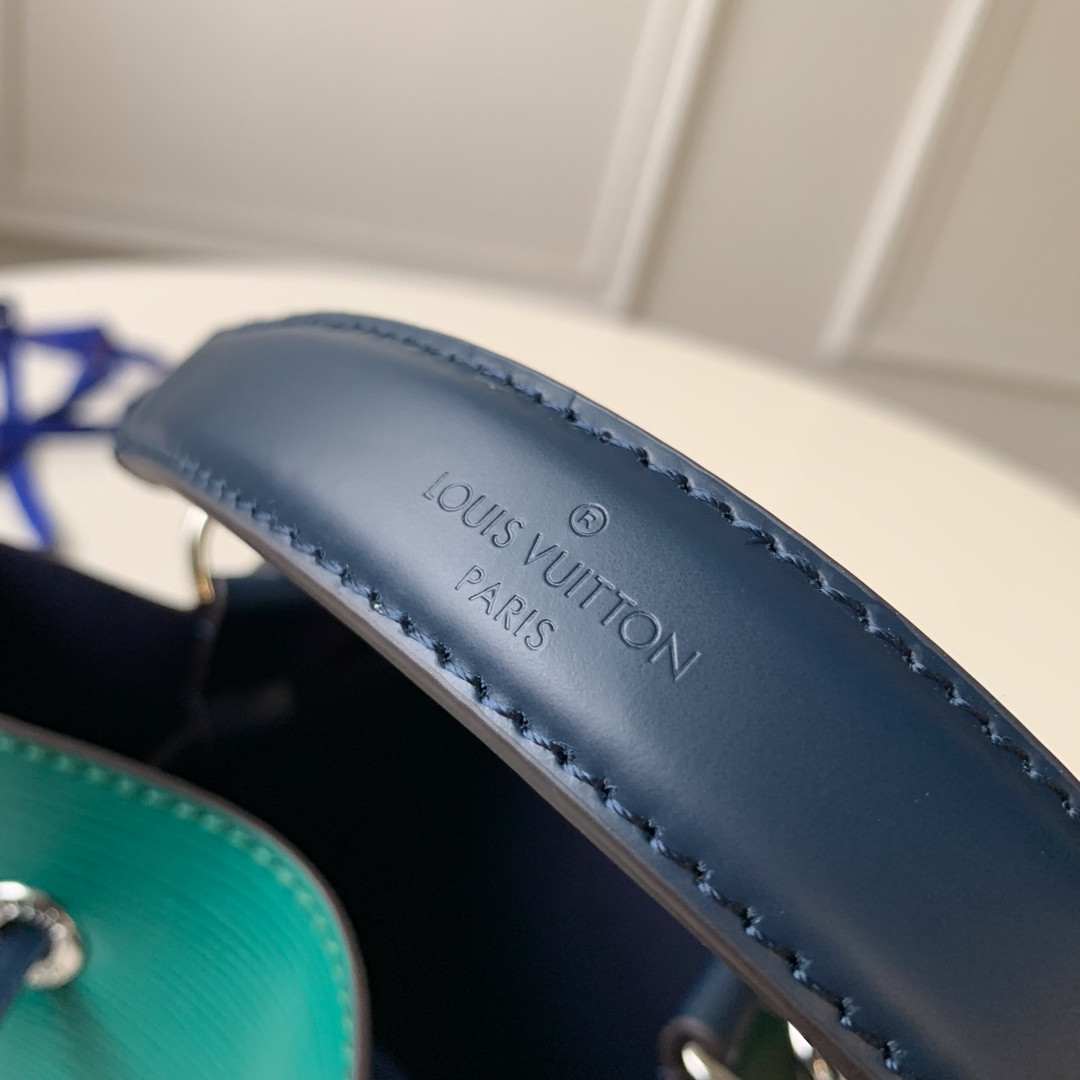 L0vis Vvtt0n Néonoé Bag