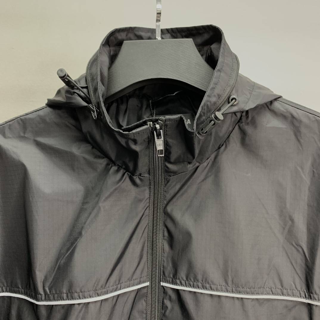 Ba1en*iaga BLCG reflective half zipper jacket