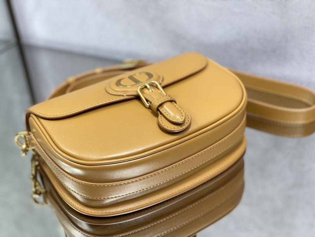 Medium D10r Bobby Bag