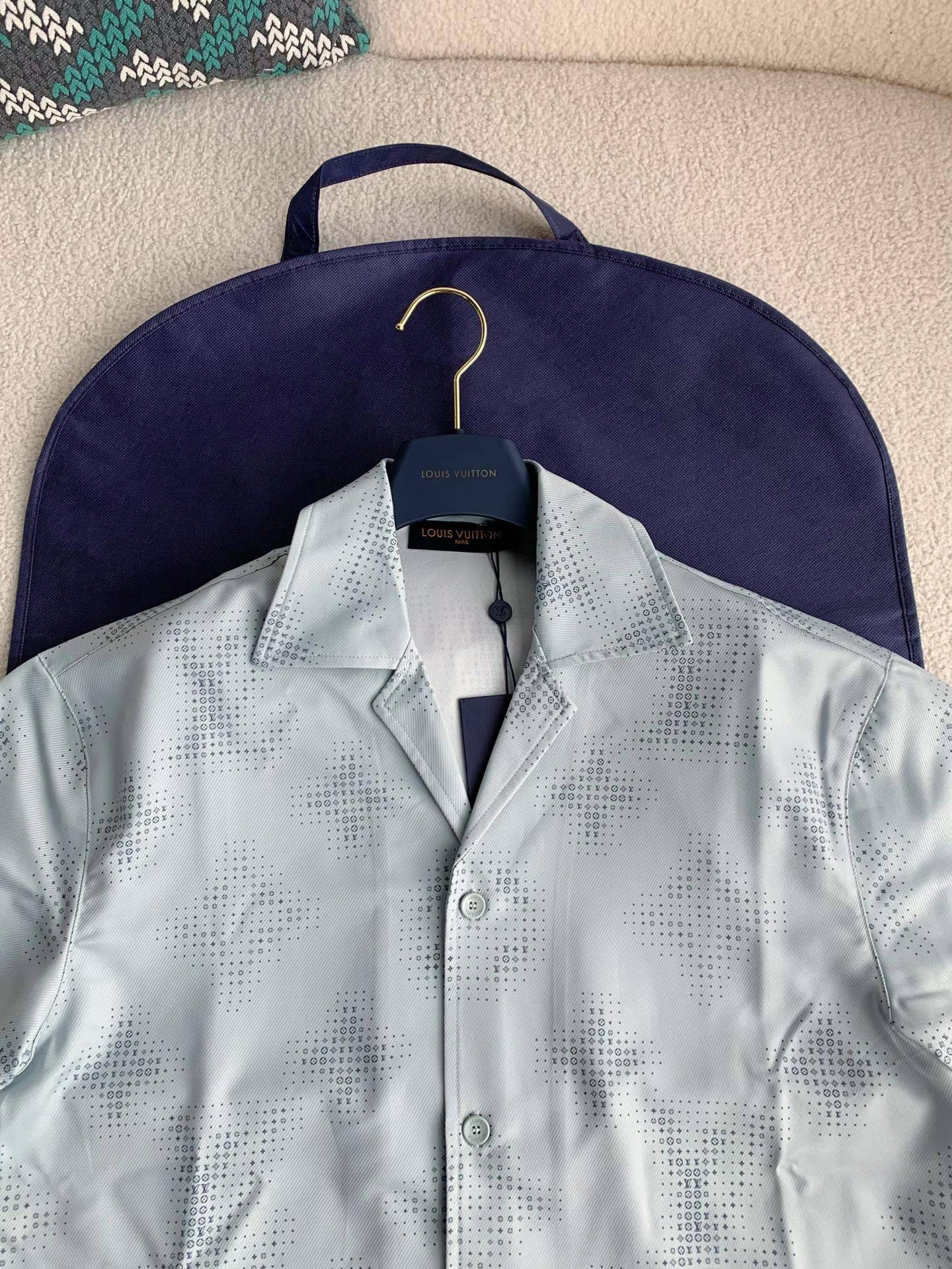 L0vis Vvtt0n  Shirts