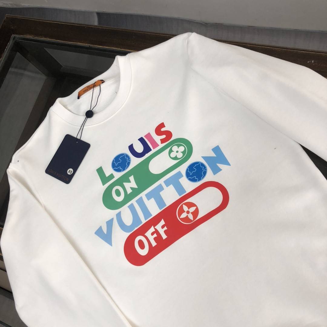 L0vis Vvtt0n 2023 new autumn and winter couples style round neck sweatshirt