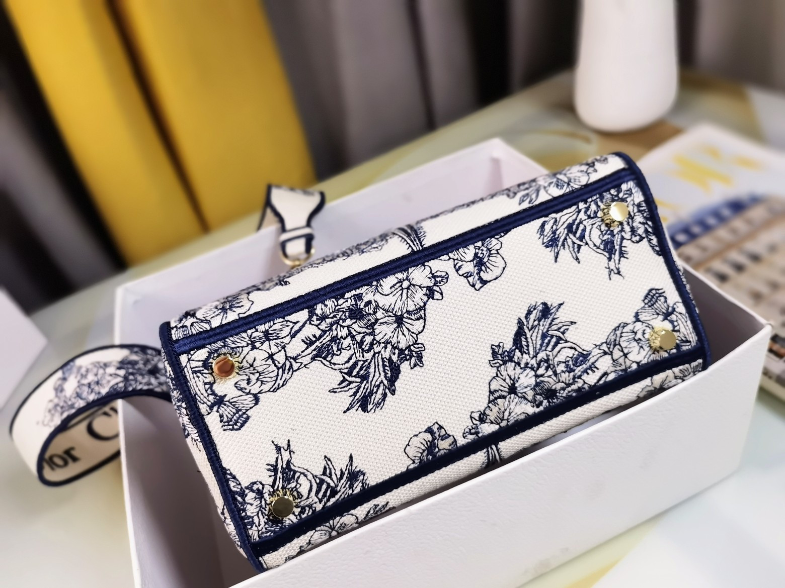 Medium Lady D-lite Bag