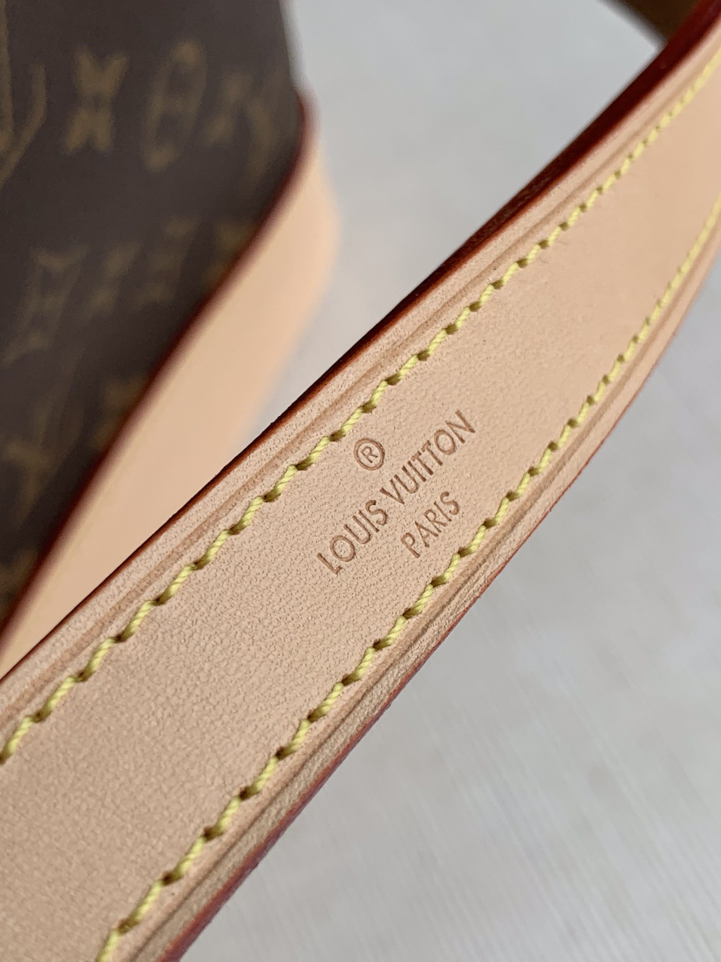 L0vis Vvtt0n Noe Bb Bag