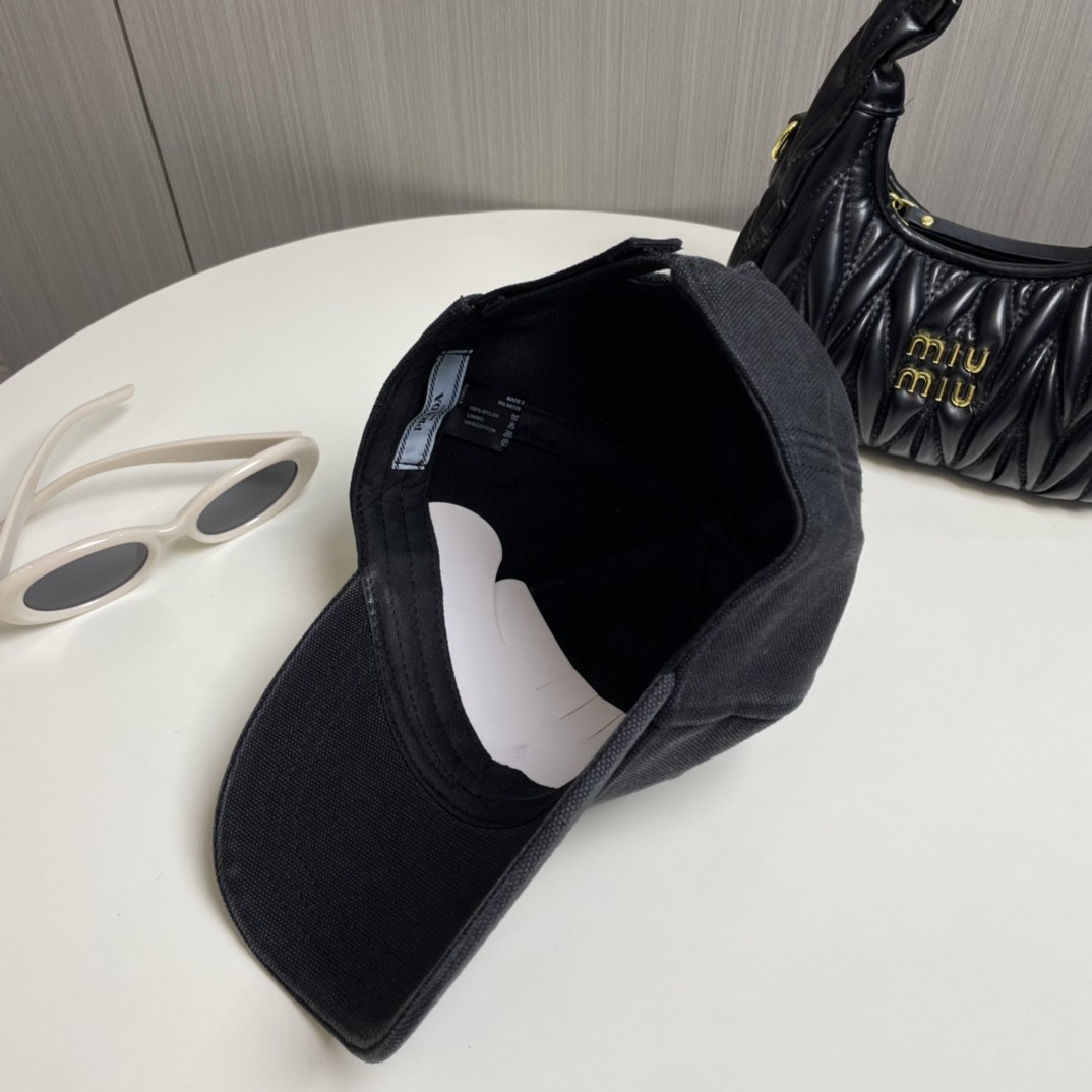 [#4807] Pra*a baseball cap peaked ca p hat