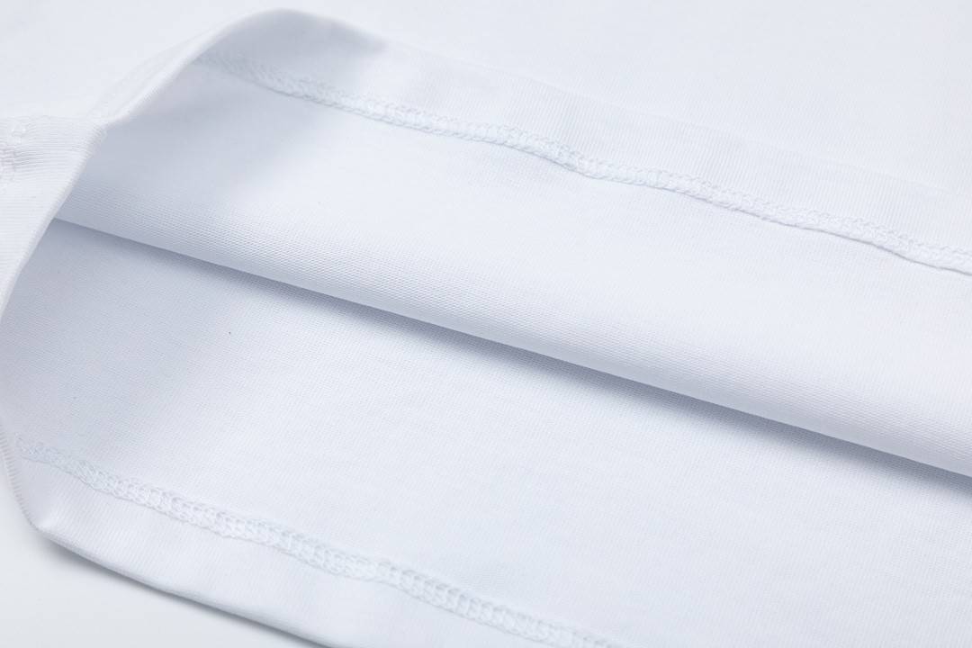 L0vis Vvtt0n 23SS logo printed t-shirt