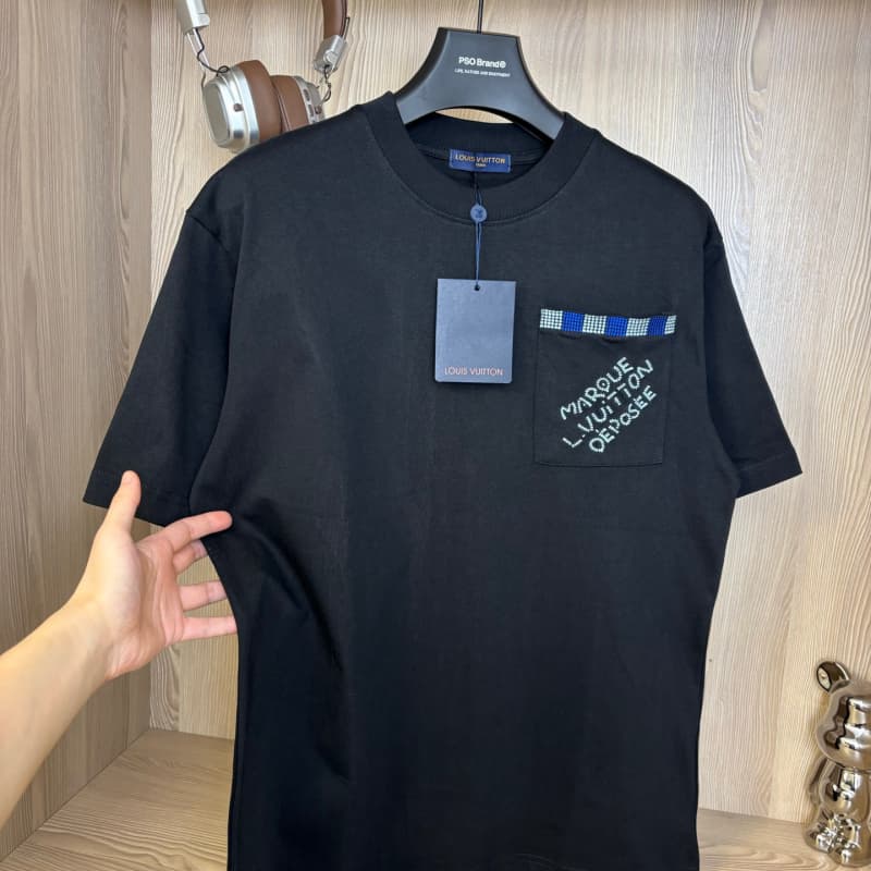 Chest Pocket Embroidery Letter T-shirt