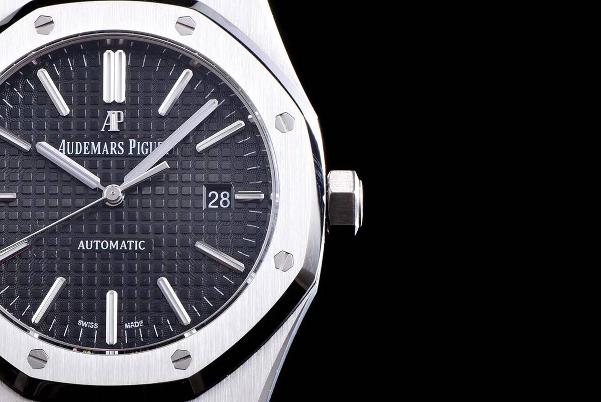 Audemars P1g*et Royal Oak 15400 Series Men