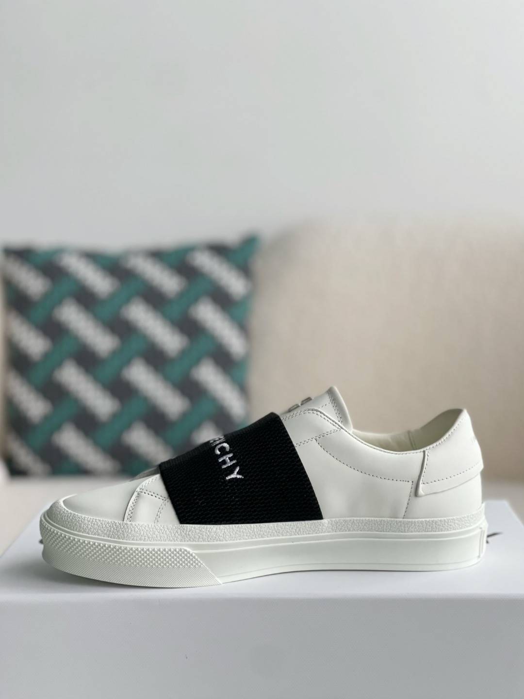 Givenchy Urban Street Sneakers