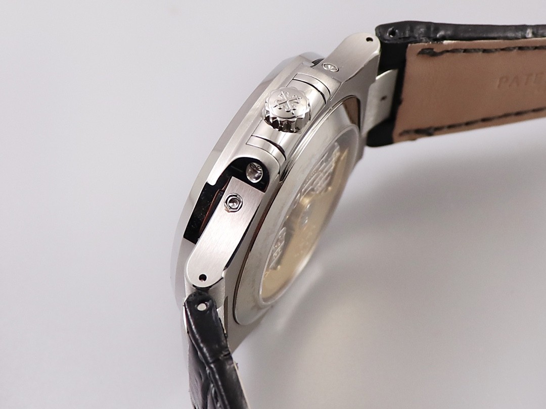 Pat*k Phi1i*pe 5726 series watch