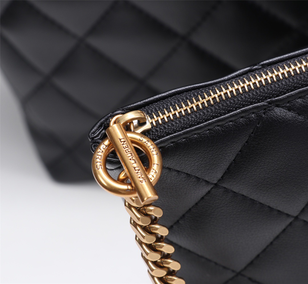 Saint La**ent Black Quilted Lambskin 69865 47*61*8cm