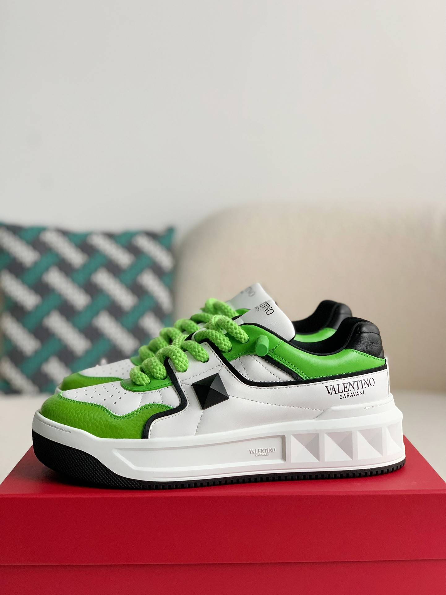 Va1e*ntin0 One Stud Sneakers