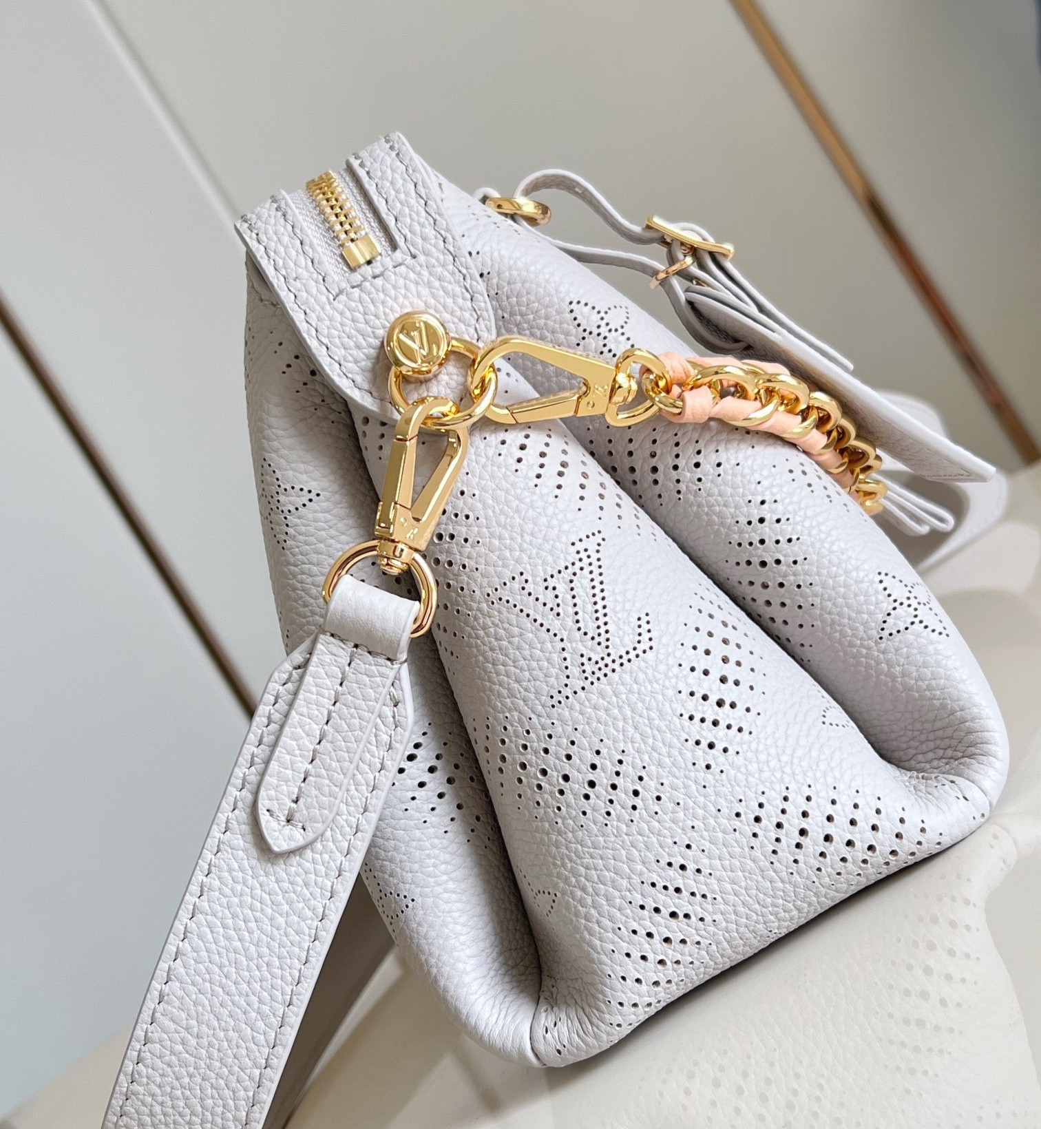 L0vis Vvtt0n Hand It All Small Handbag