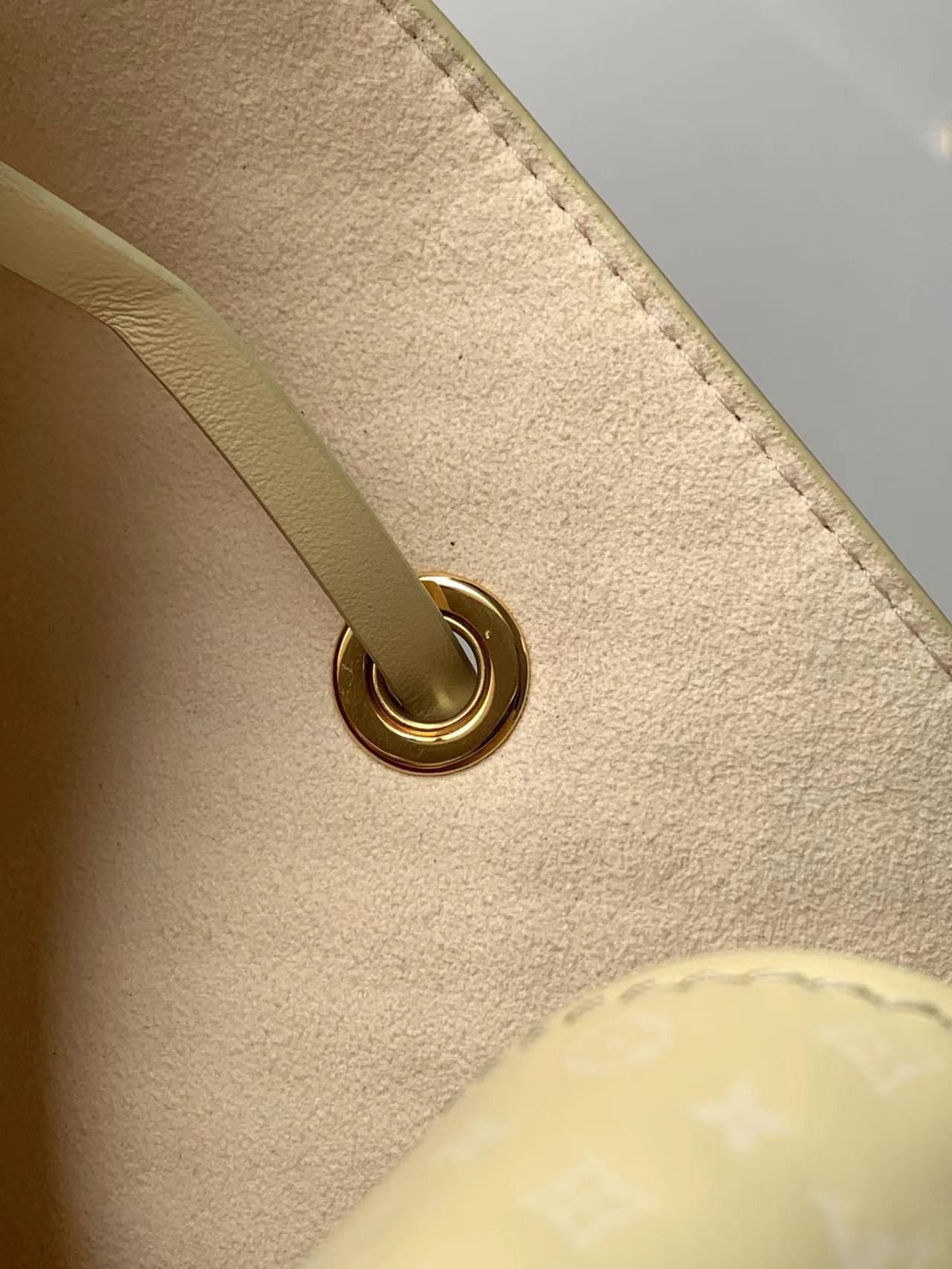 L0vis Vvtt0n Néonoé Bag