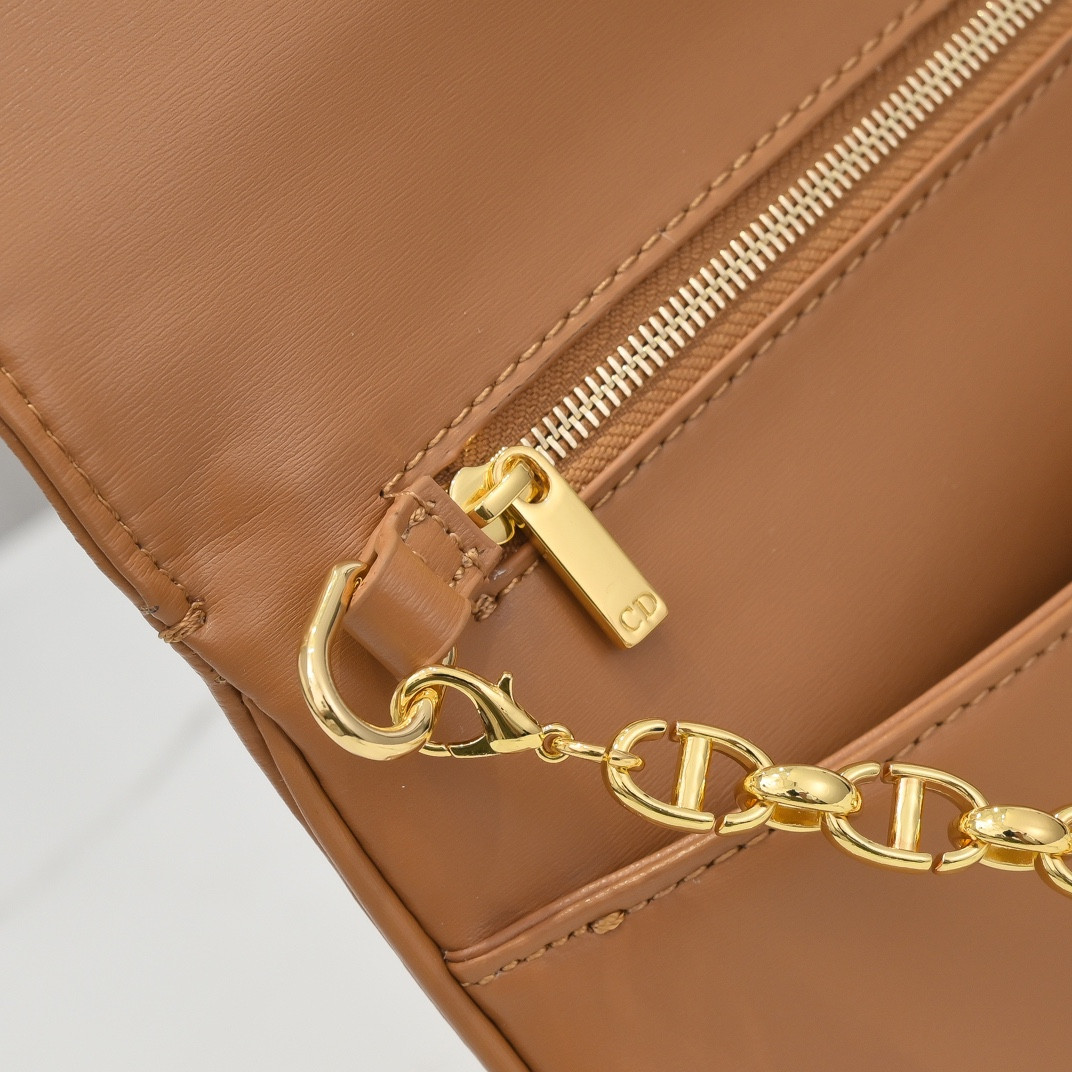 D10r Mini Travel Vanity