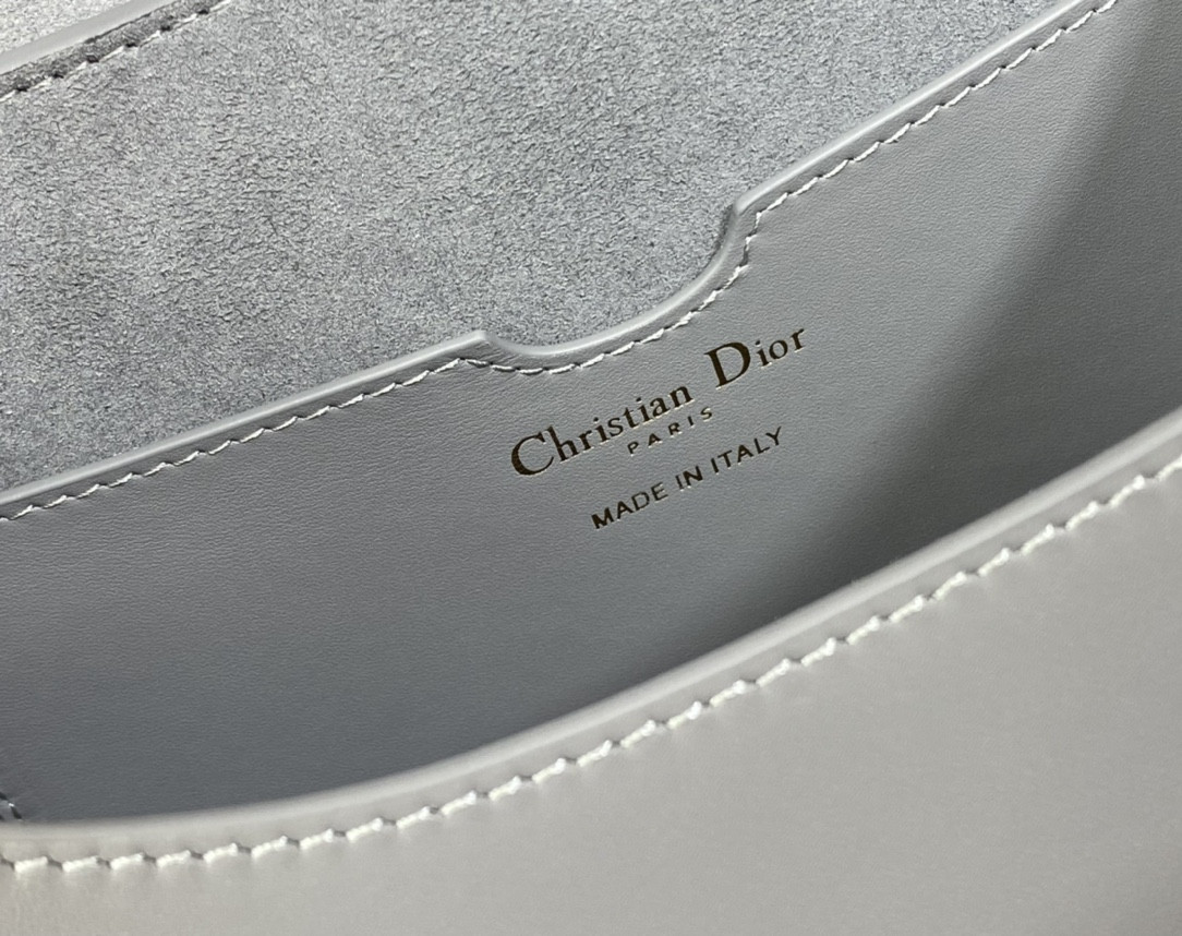 Large D10r Bobby Bag