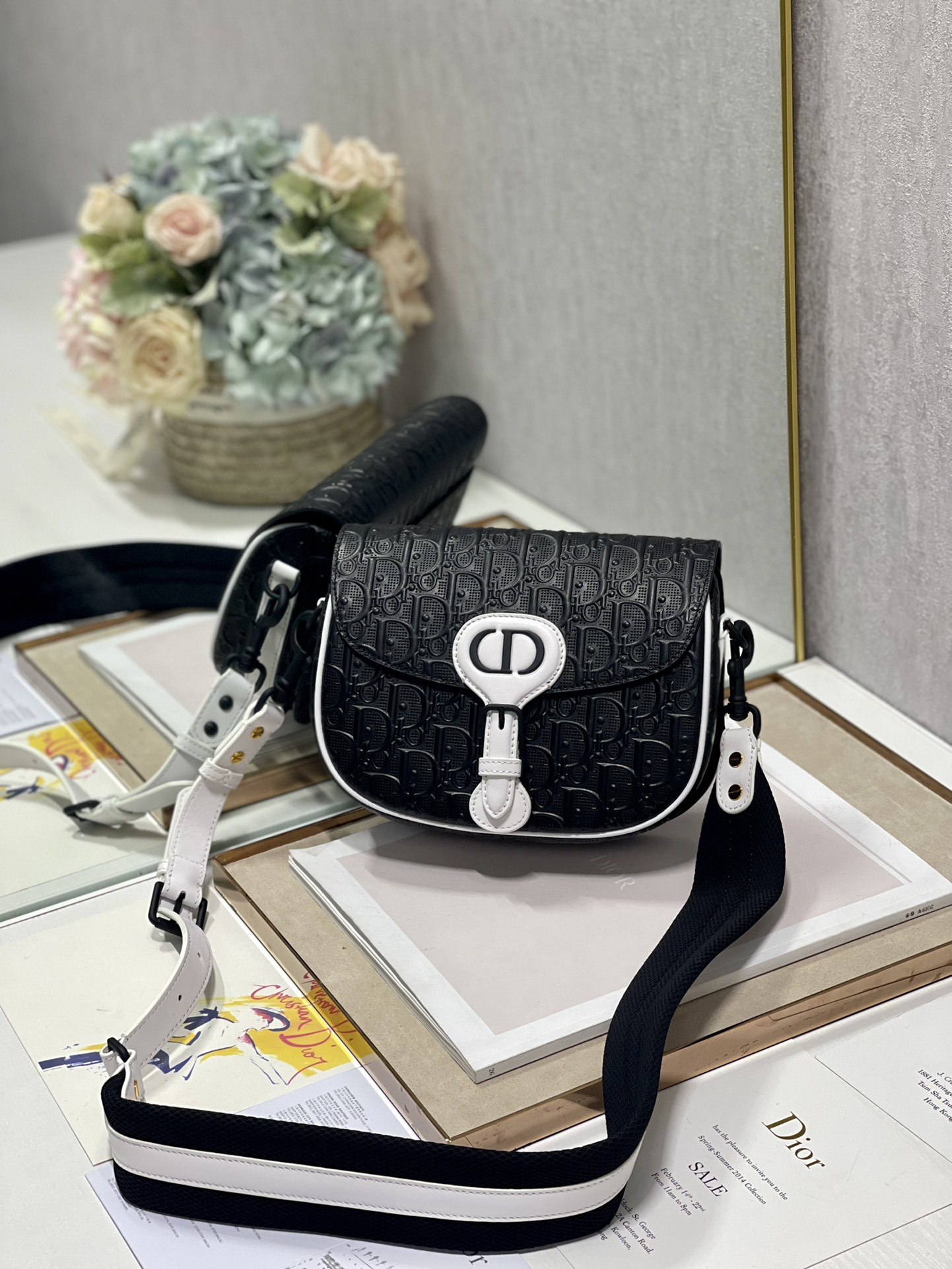 Medium D10r Bobby Bag