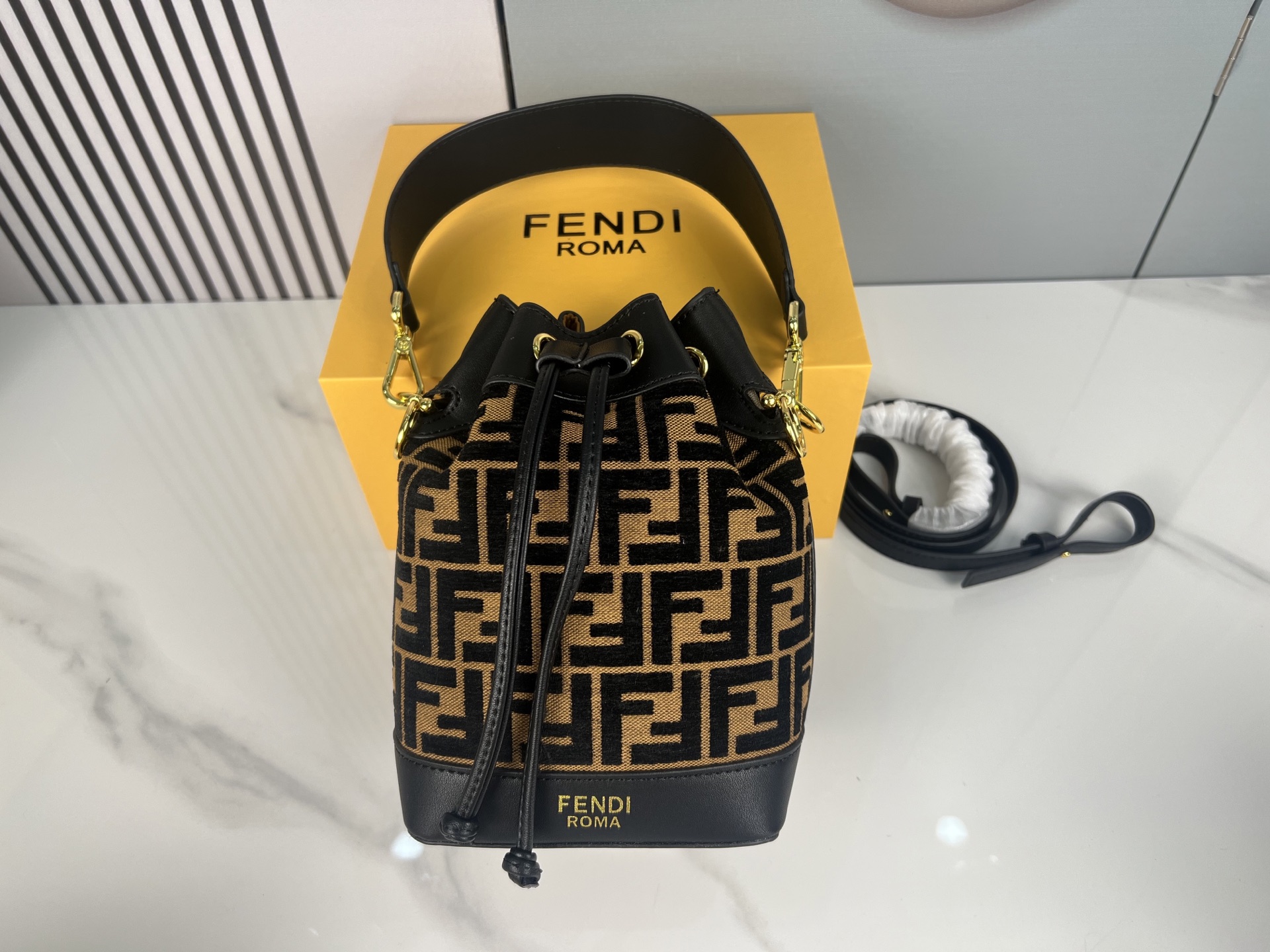F**di Mon Tresor Small Bucket Bag Size: 15-23cm