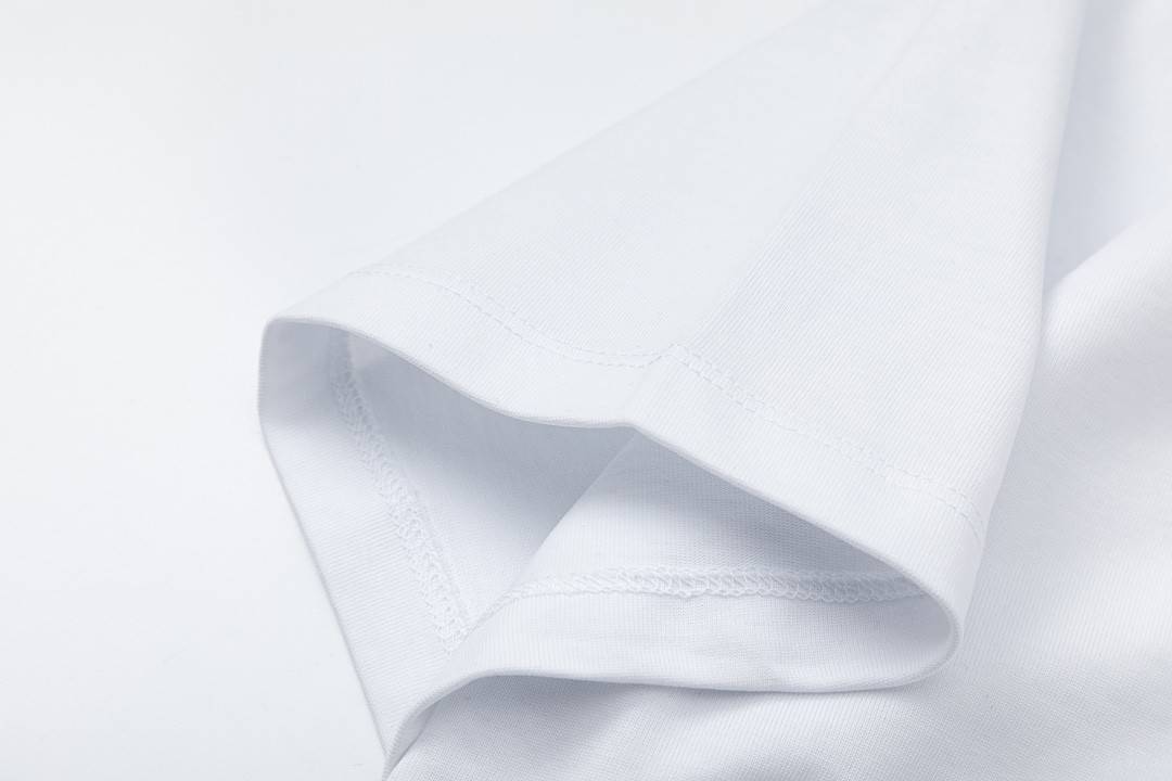 L0vis Vvtt0n 23SS logo printed t-shirt