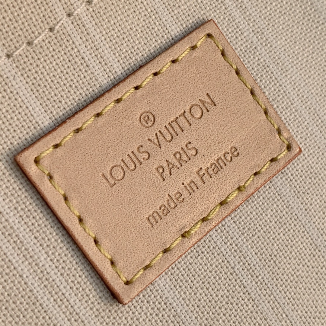 L0vis Vvtt0n Multi Pochette Accessories Bag