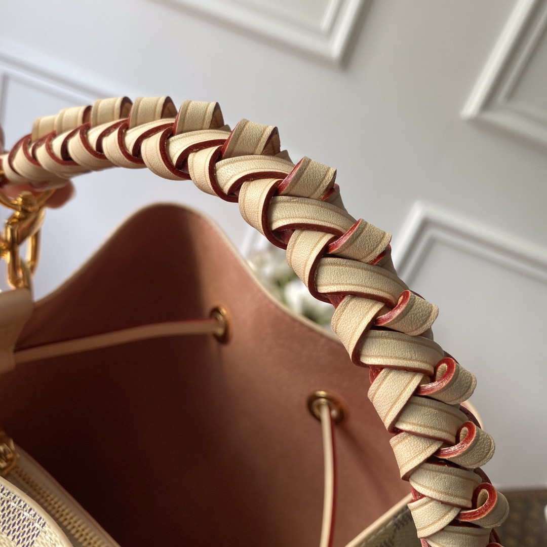 L0vis Vvtt0n Néonoé Bag