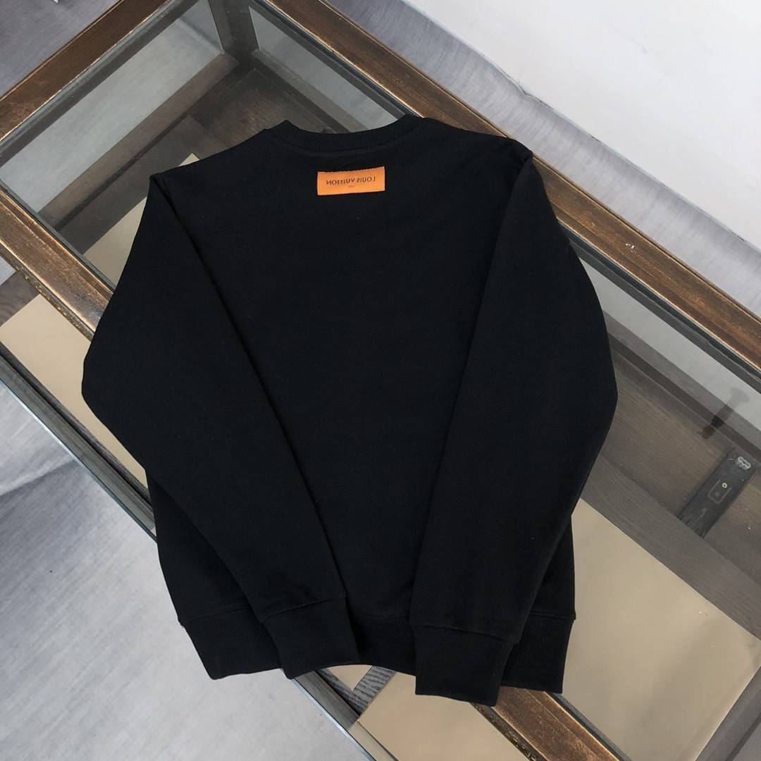 L0vis Vvtt0n 2023 new autumn and winter couples style round neck sweatshirt