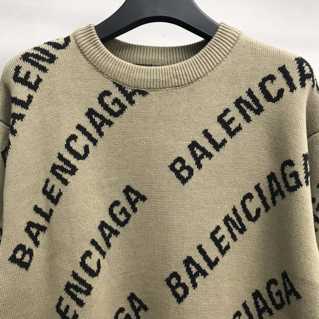 Ba1en*iaga letter sweater