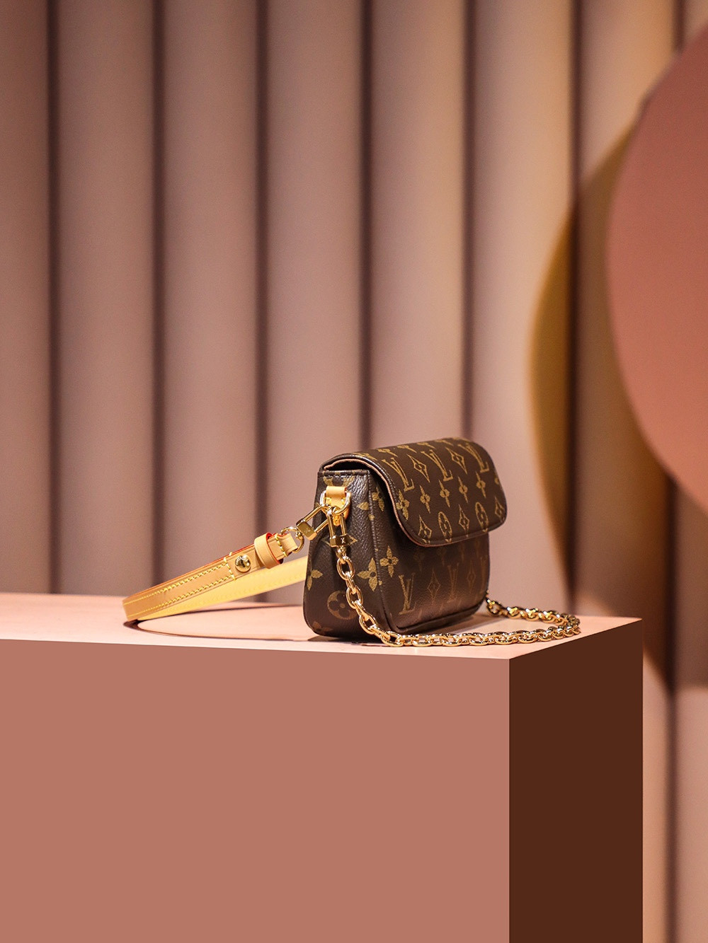 L0vis Vvtt0n Ivy Bag