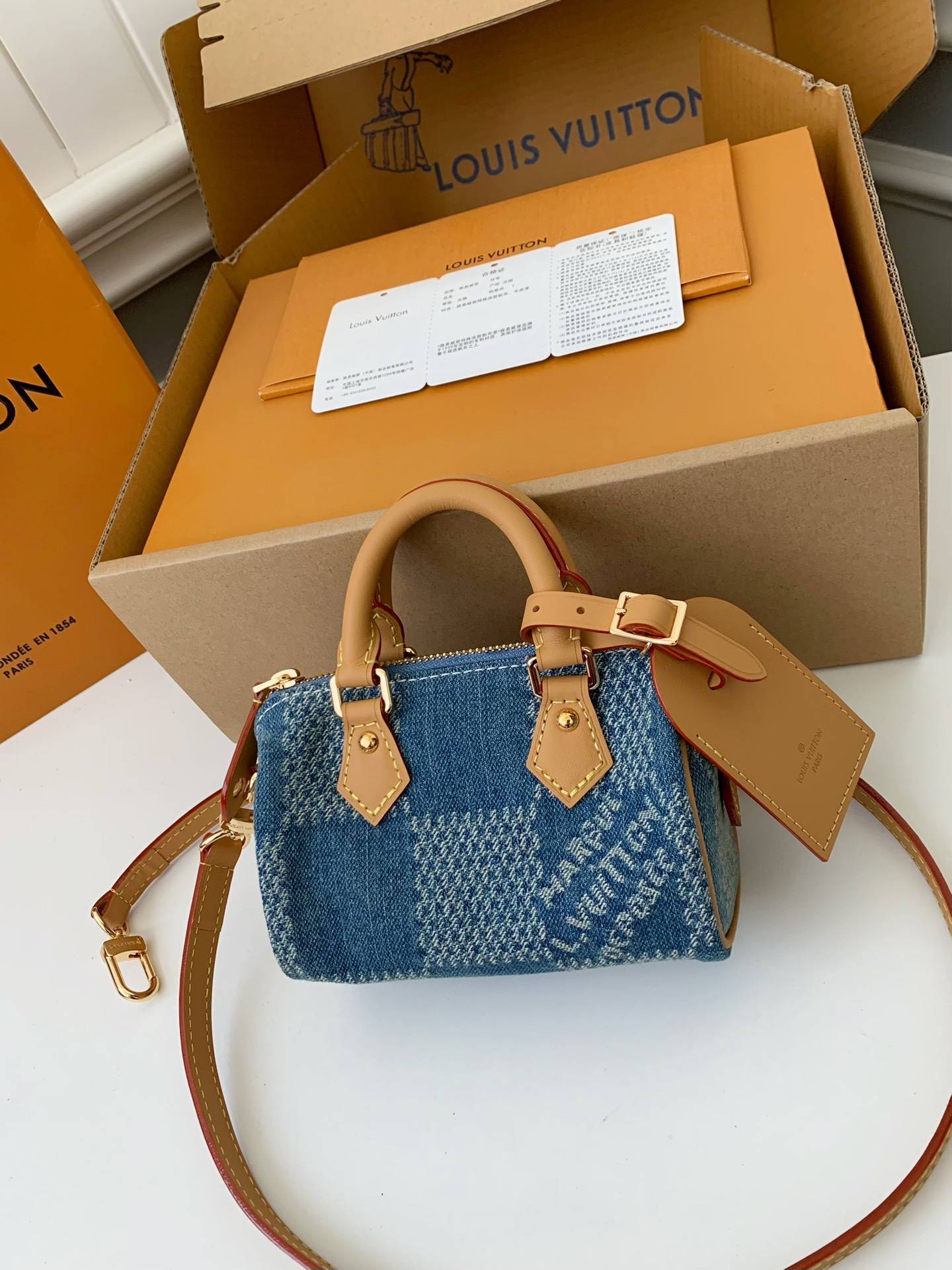 L*V The new SPEEDY 18bandouli ère tannin denim handbag  N40682  Size：18*12*10cm