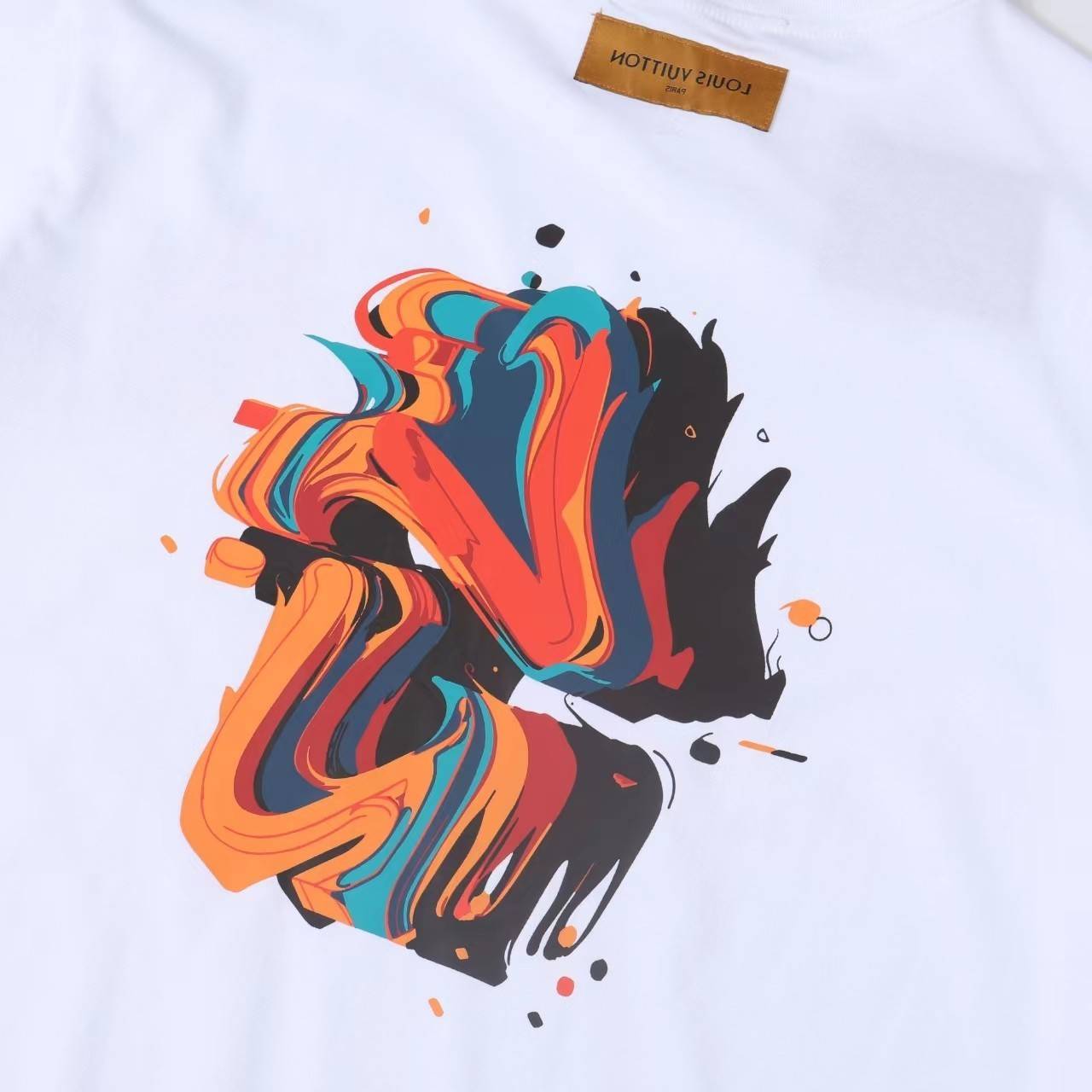 L0vis Vvtt0n 23ss front and back patterned t-shirt