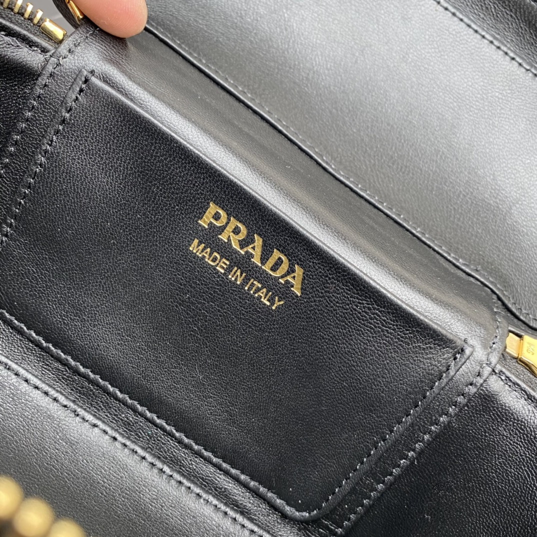 Pra*a Leather Mini-bag Bag