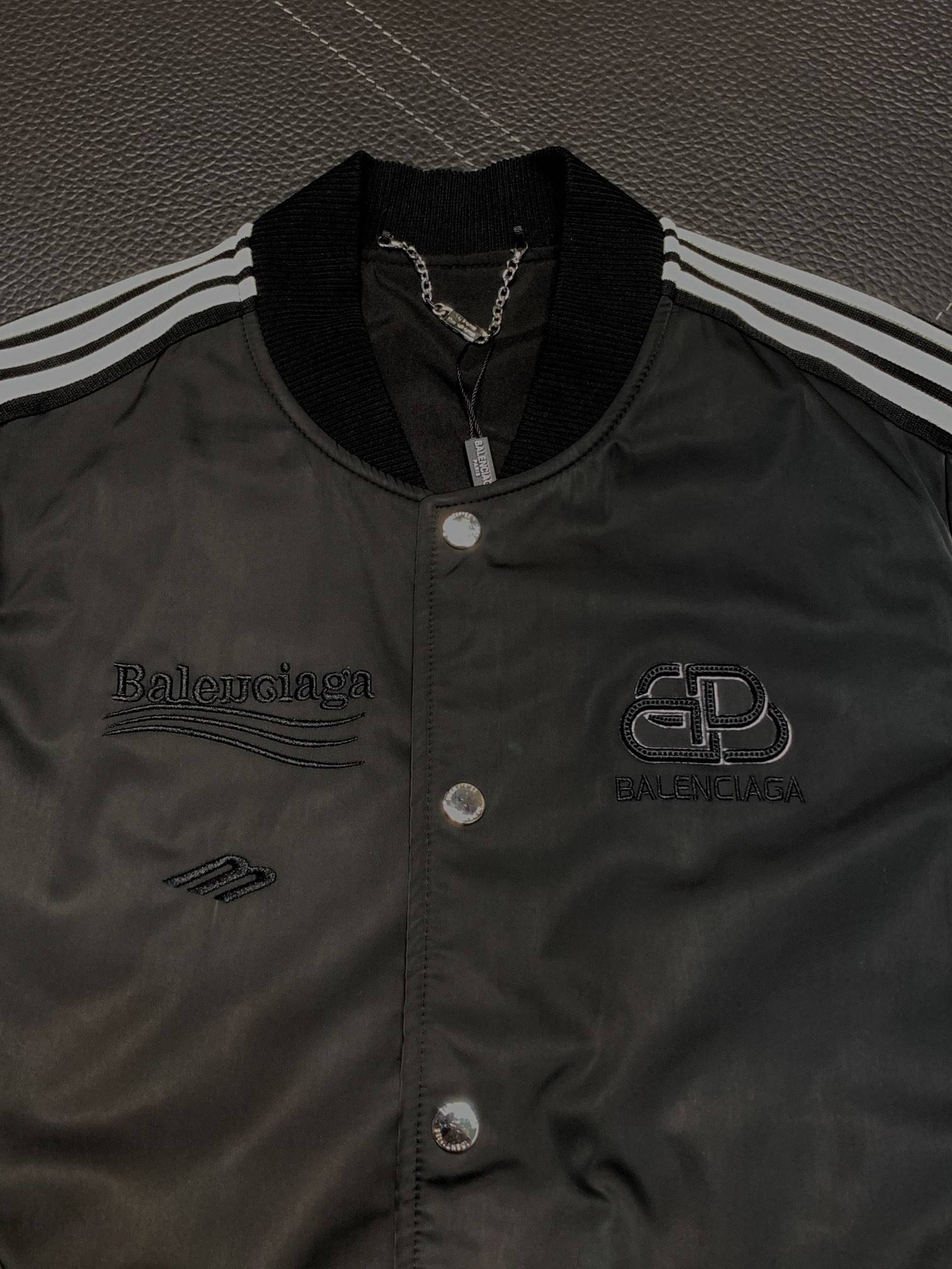 Ba1en*iaga digital print monogram trench coat