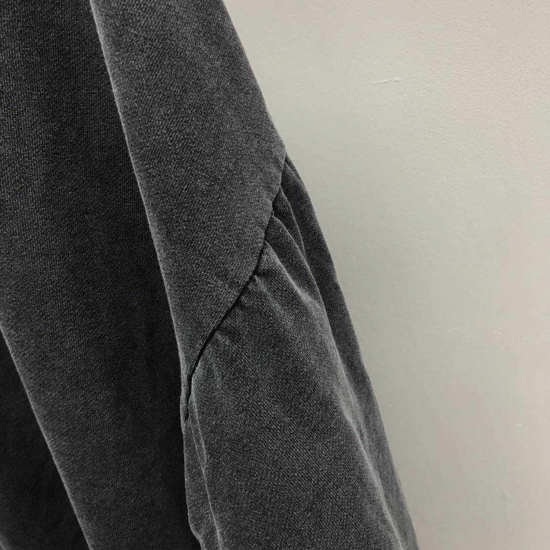 Ba1en*iaga neckline hardware perforated hoodie