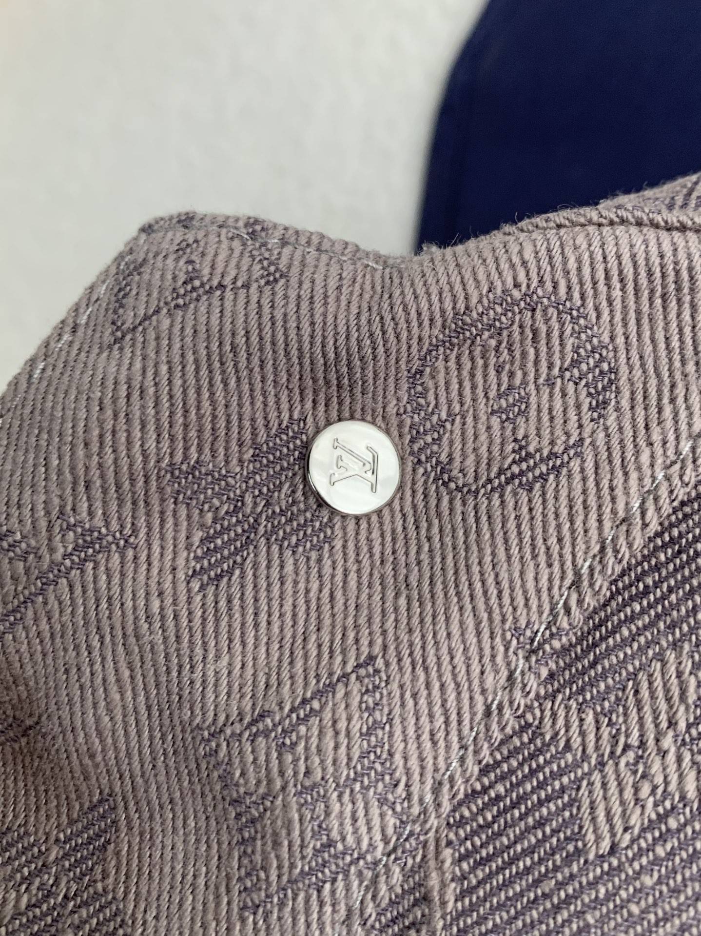 L0vis Vvtt0n  Jackets