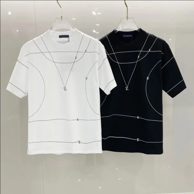 2025 Line Necklace & Metal Accent T-Shirt