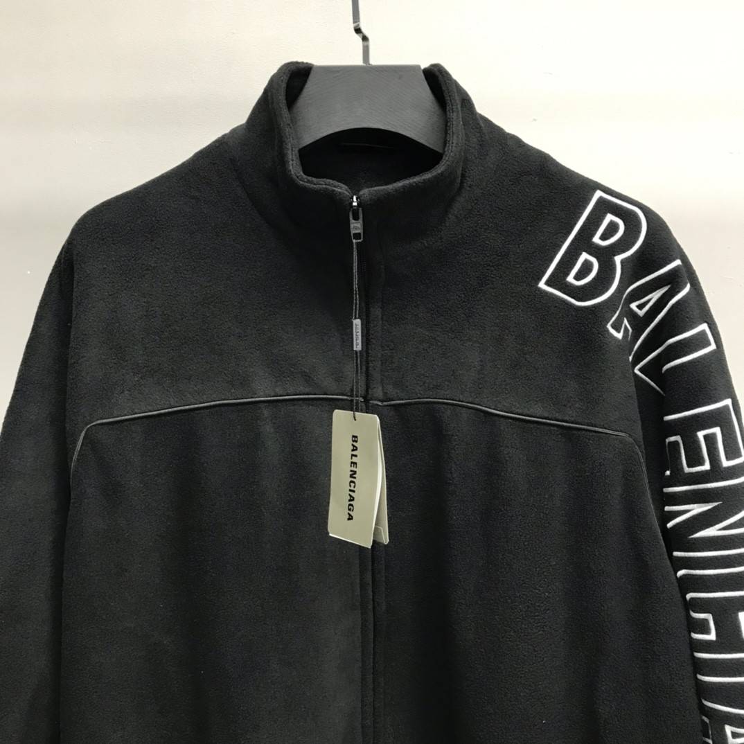 Ba1en*iaga arm letter jacket