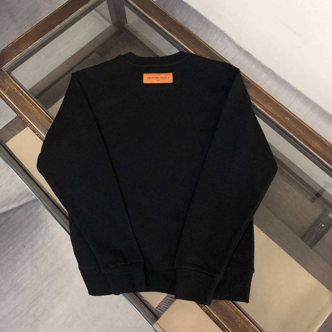 L0vis Vvtt0n 2023 new autumn and winter couples style round neck sweatshirt