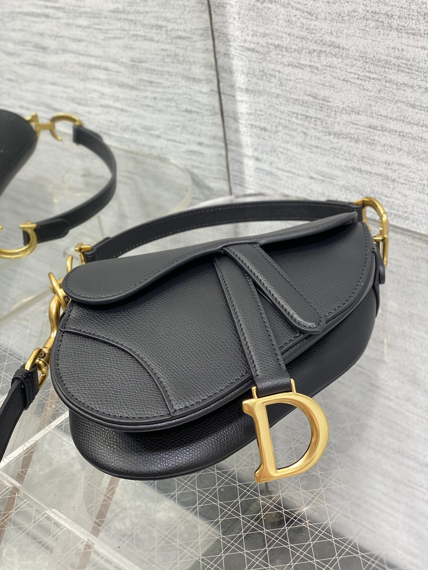 D10r Small Saddle Bag