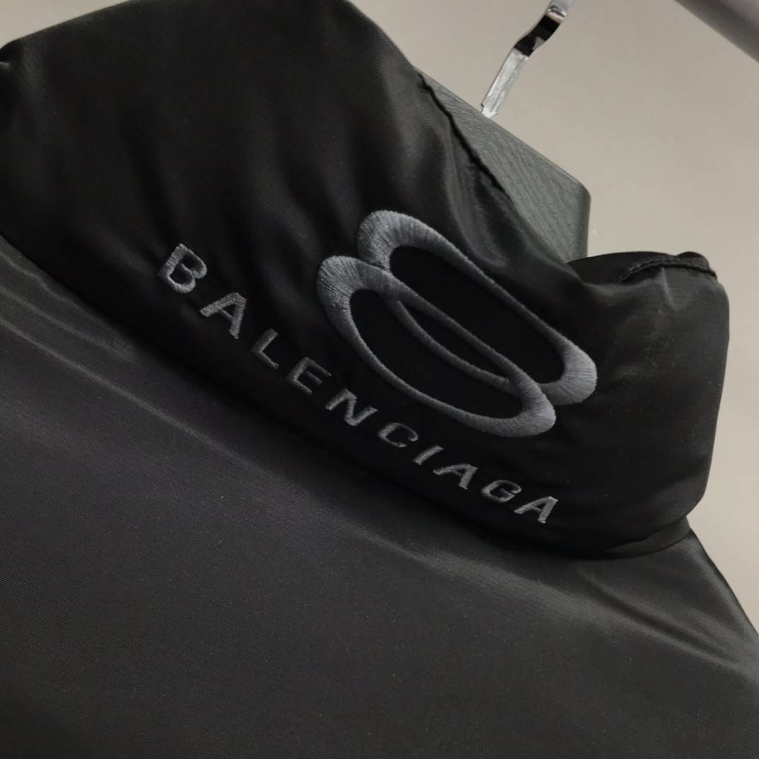 Ba1en*iaga down jacket