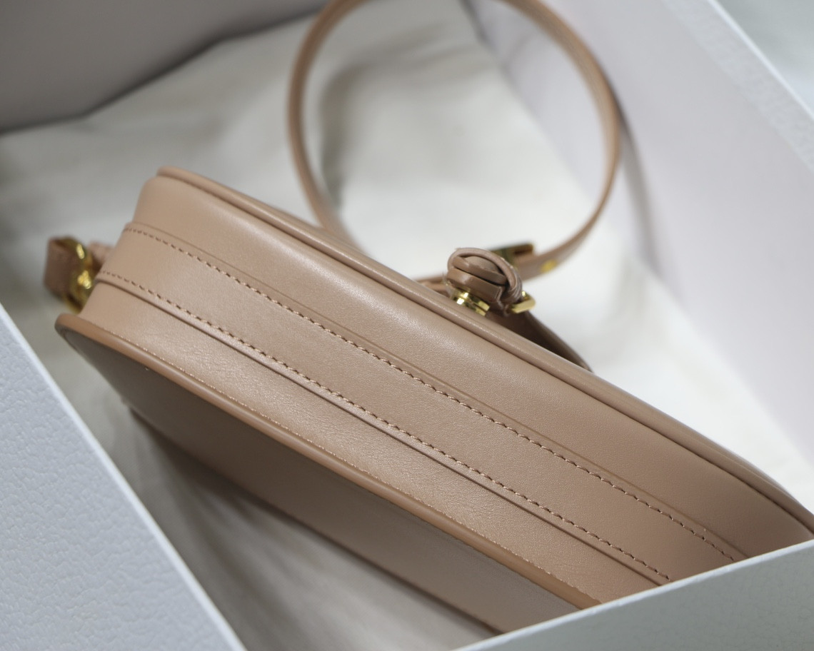 D10r Bobby East-west Bag