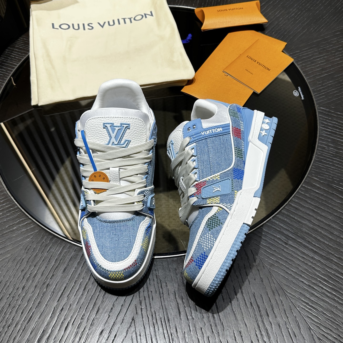 L*V TRAINER Sneakers 1AHCYB