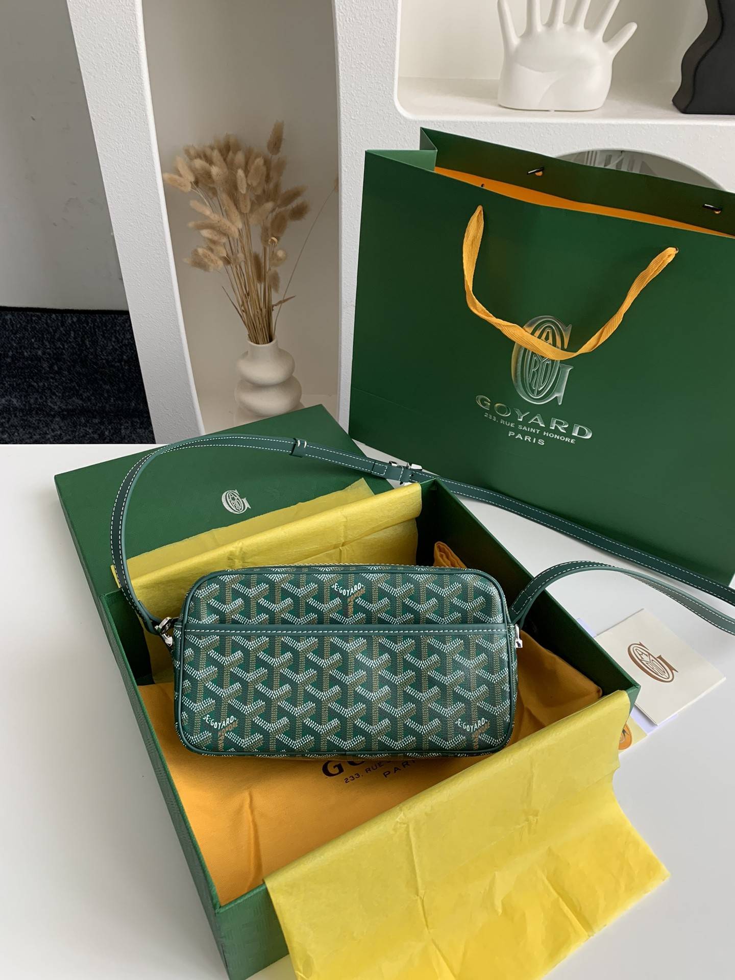 G09ard 2023 New Cap Vest Camera Bag  Size: 22 * 13 * 6.5cm