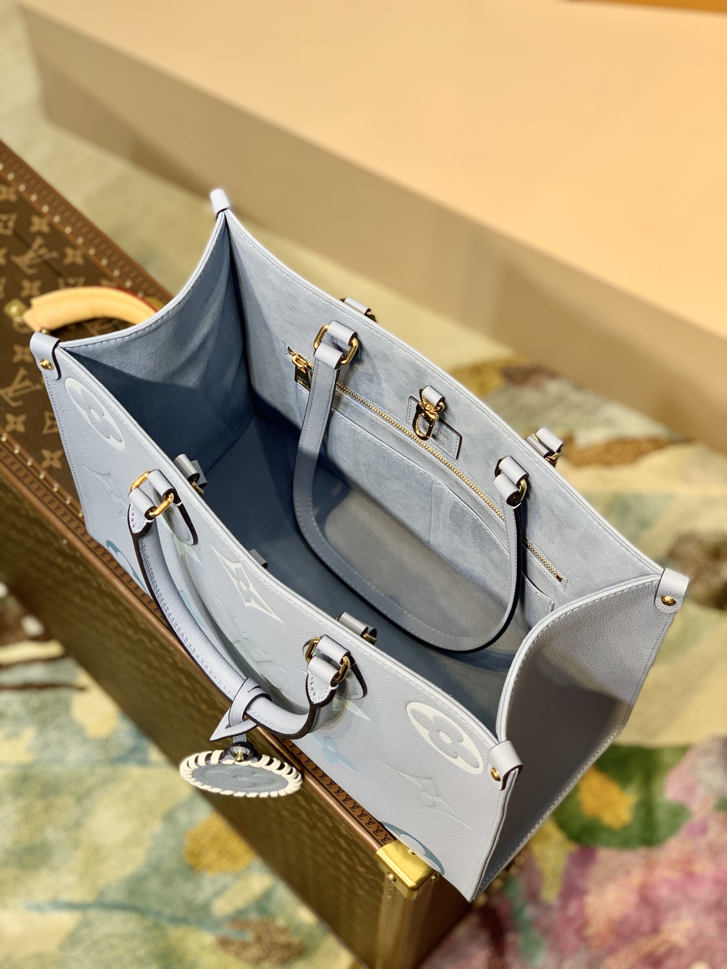 L0vis Vvtt0n Onthego Bag