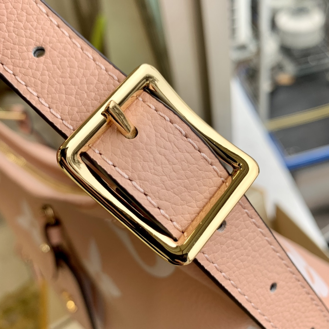 L0vis Vvtt0n Carryall Bag