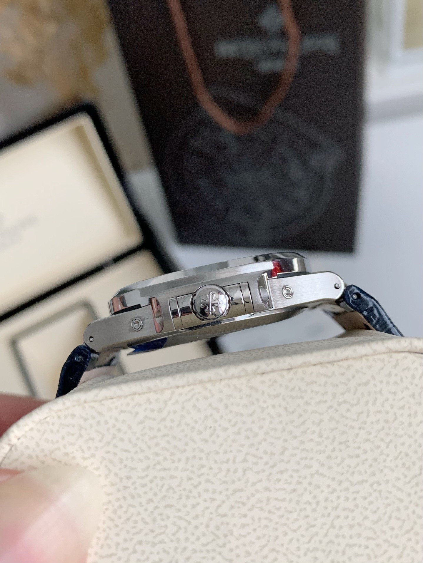 Pat*k Phi1i*pe 5726 series watch