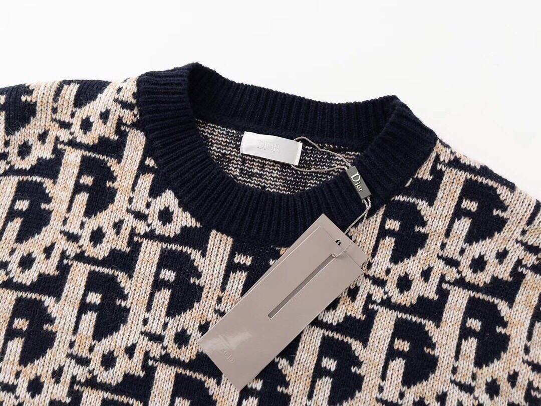 D10r Men’s And Women’s Sweater